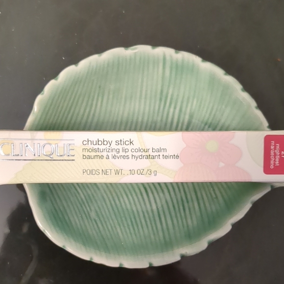 Moisturizing Lip Color Balm - Picture 1 of 3